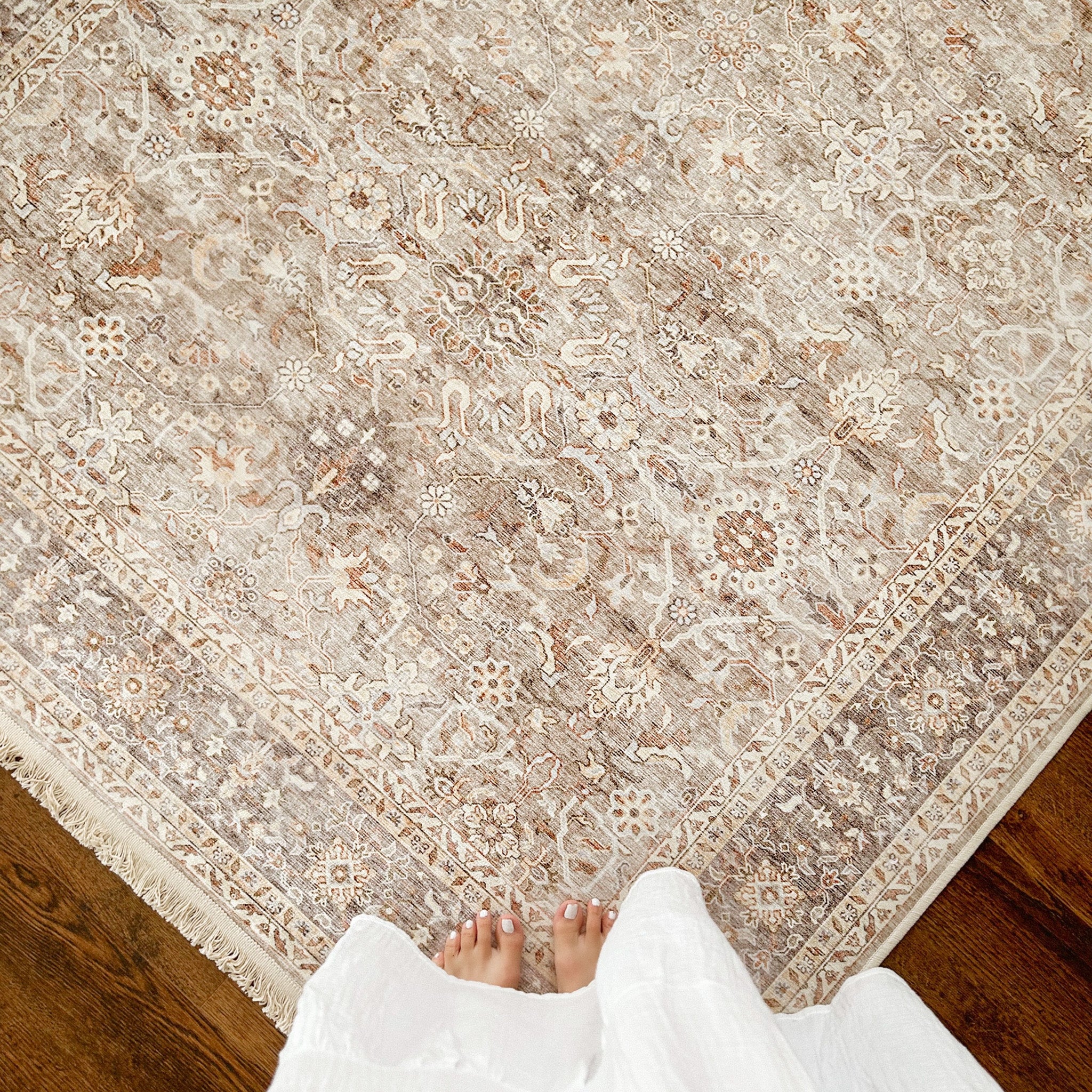Lisa - Taupe/Multi - Image 11